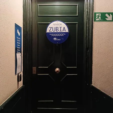 Pensión Zubia Urban *