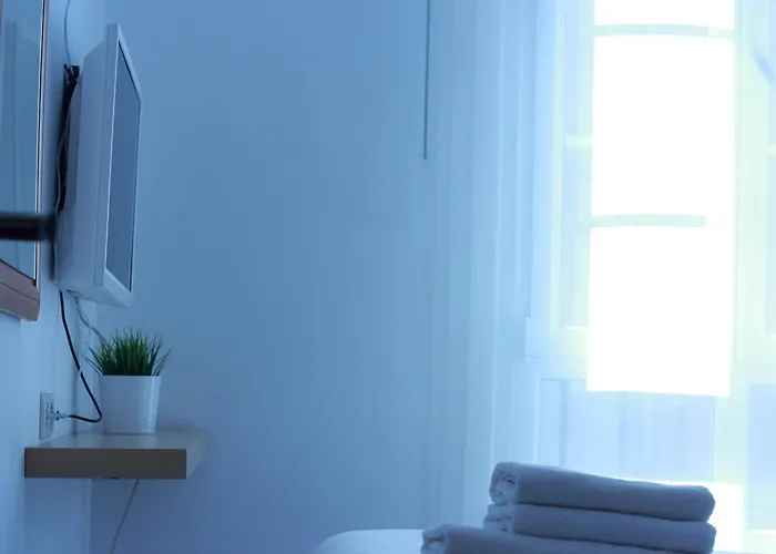 ゲストハウス ズビア アーバン ルームズ