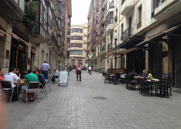 ズビア アーバン ルームズ