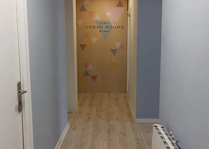 ズビア アーバン ルームズ ゲストハウス