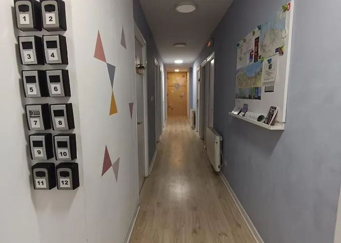 ズビア アーバン ルームズ *